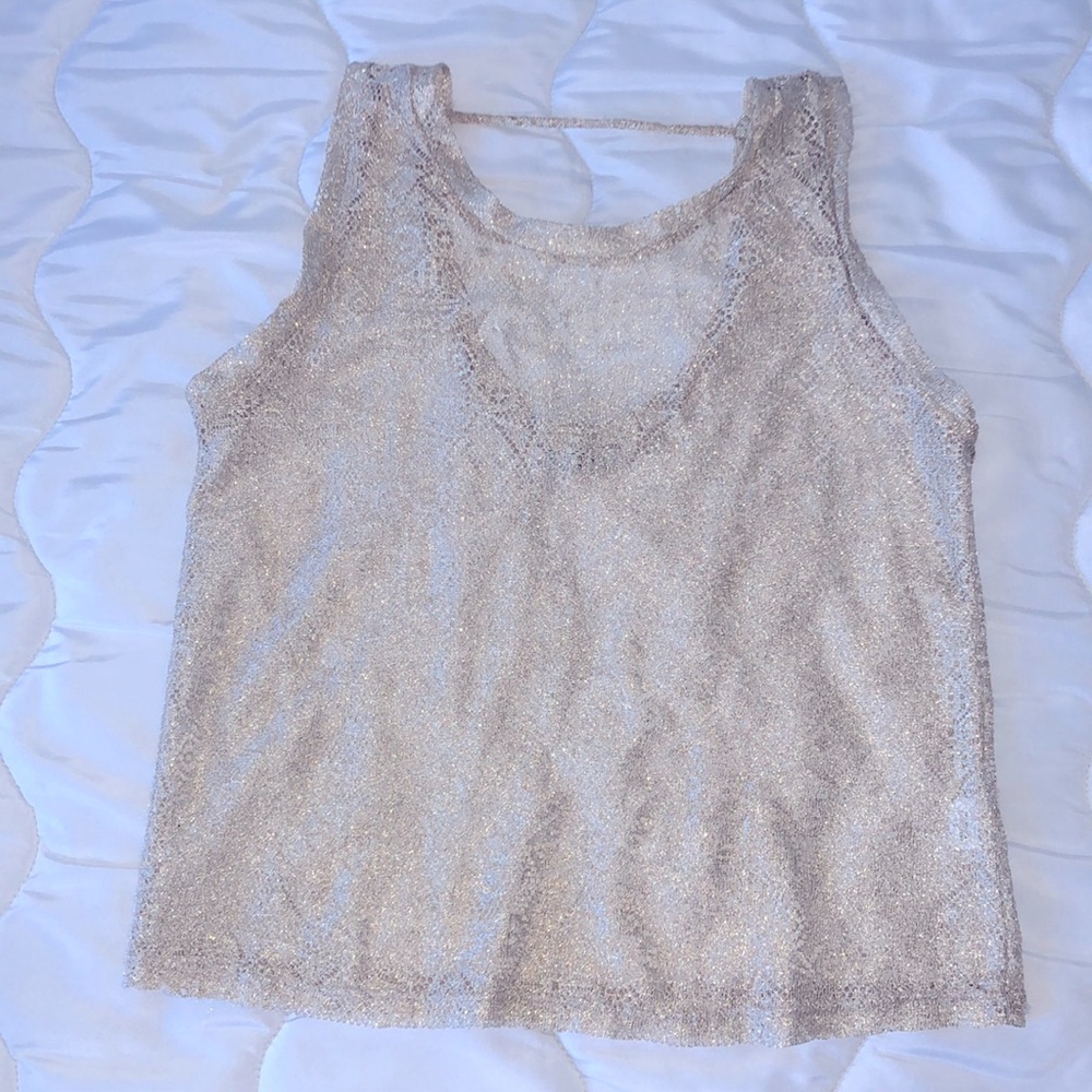 Gorgeous sheer gold knit blouse. sz medium. NWOT.